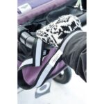 håndleddsrem til barnevogn fra tinkafu med refleks på mountain buggy med vott_result